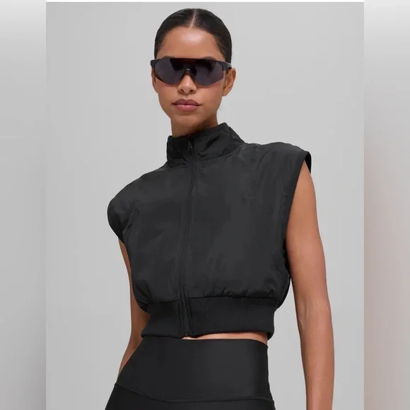 NWT ALO Yoga In Motion Vest Women’s Size:Medium - Picture 2 of 8